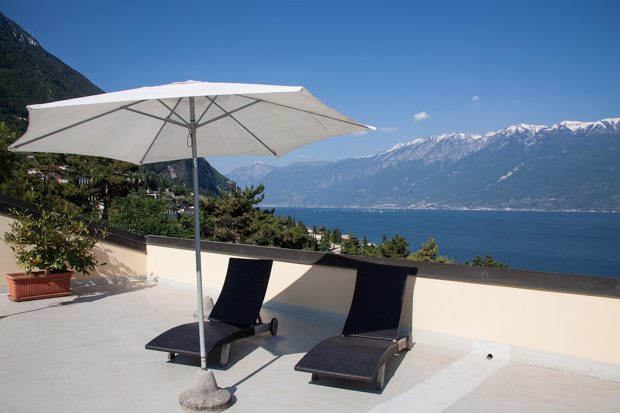 découvrez notre sélection de terrasses en bois, alliant esthétisme et durabilité. transformez votre espace extérieur en un lieu de détente chaleureux et accueillant. idéale pour les jardins, patios et balcons, notre gamme de terrasses en bois s'adapte à tous vos projets d'aménagement.