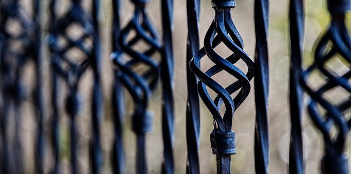 découvrez nos services professionnels d'installation de portails pour sécuriser et embellir votre propriété. profitez de notre expertise pour un choix varié de designs et de matériaux adaptés à vos besoins.